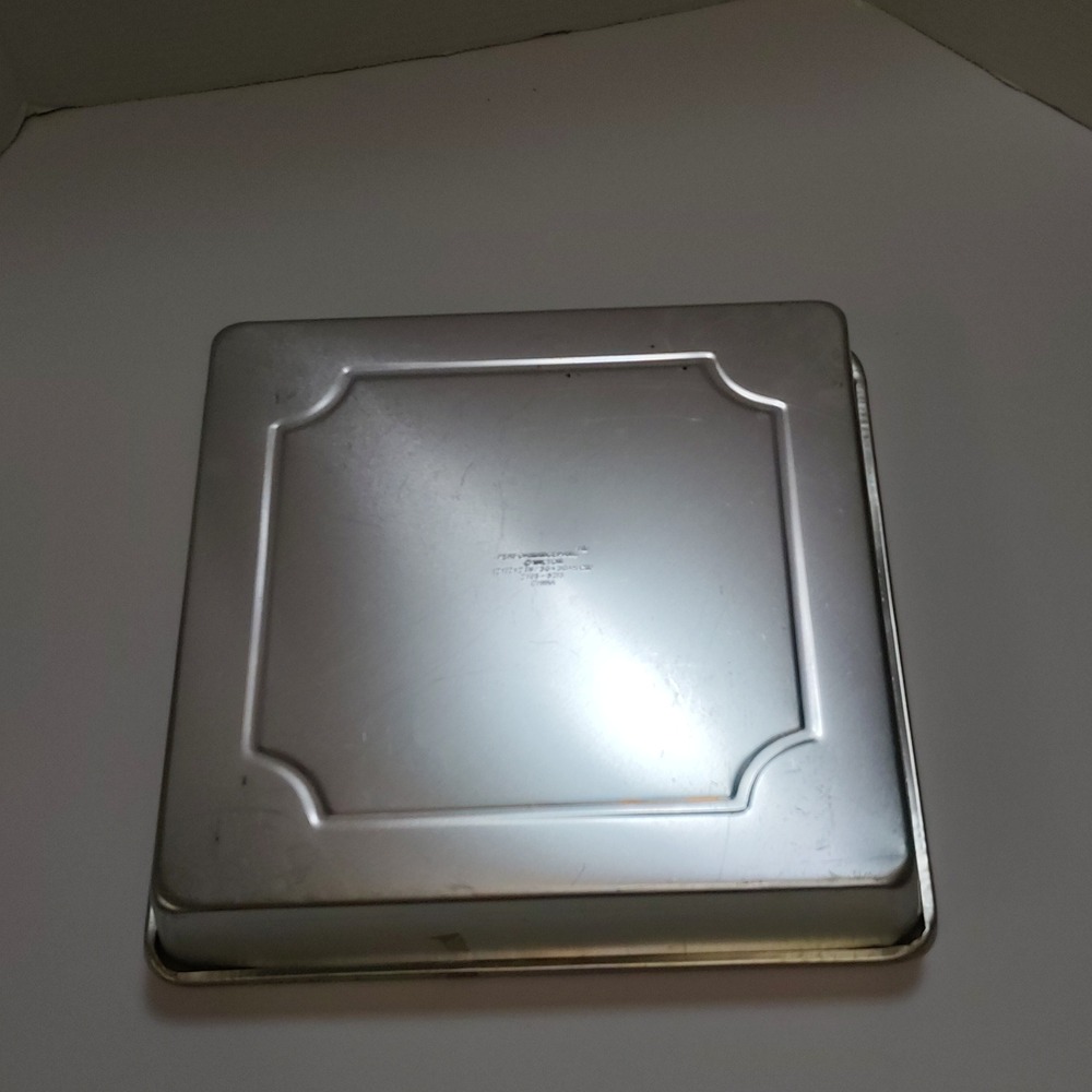 Wilton Performance Pans 12x12x2 Square Aluminum Cake Pan 2105-8213 Silver - Picture 6 of 9
